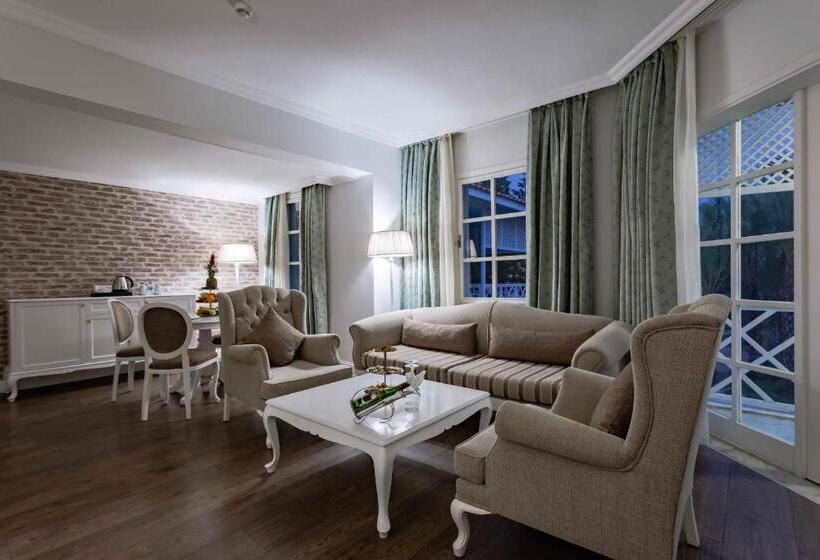 סוויטה אקזקיוטיב, Euphoria Palm Beach Resort