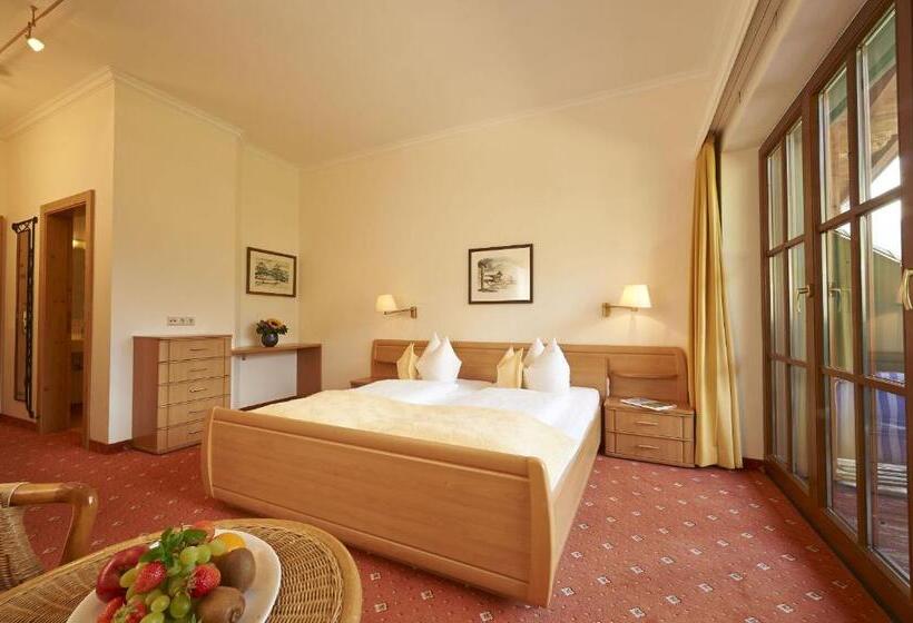 Suite with lake view, Alpenoase Sonnhof