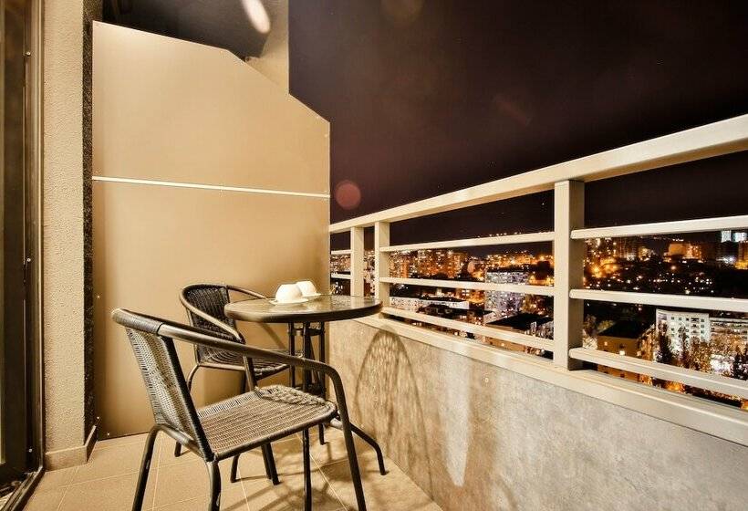 اتاق لوکس, Ameri Plaza Tbilisi