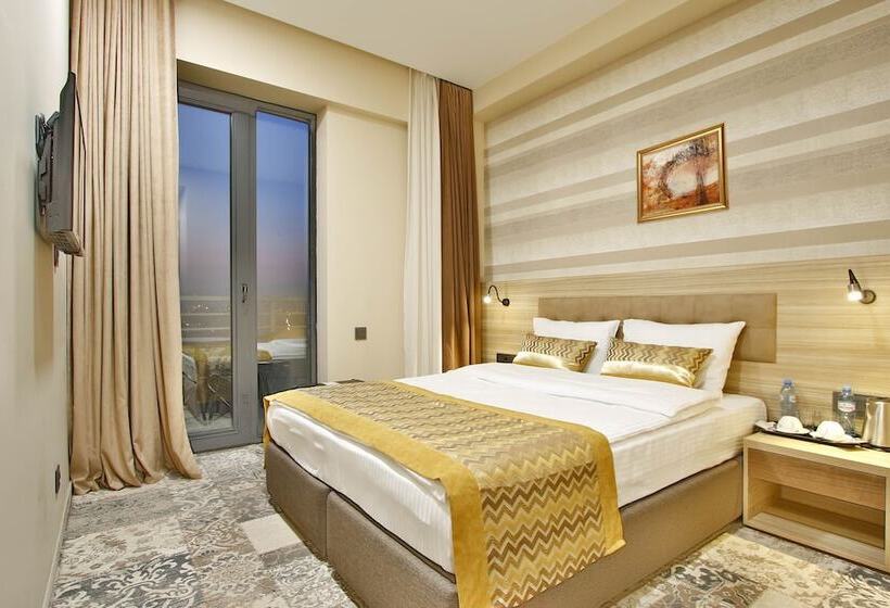 اتاق اکونومی, Ameri Plaza Tbilisi