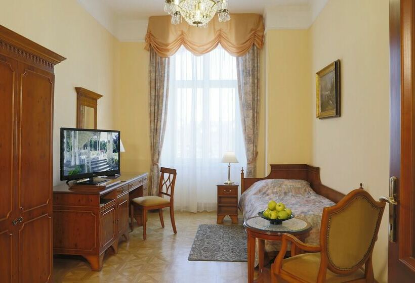 Habitación Estàndard Individual, Bristol Kralovska Vila