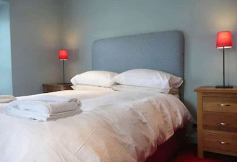 חדר סטנדרט, Castle