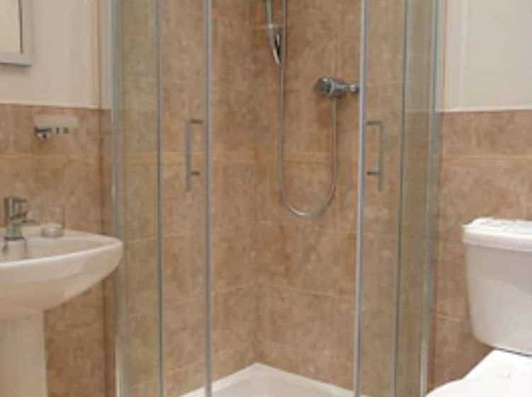 חדר סטנדרט, Castle