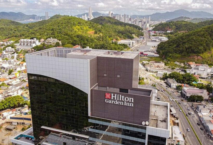 スーペリアールーム, Hilton Garden Inn Itajai Praia Brava