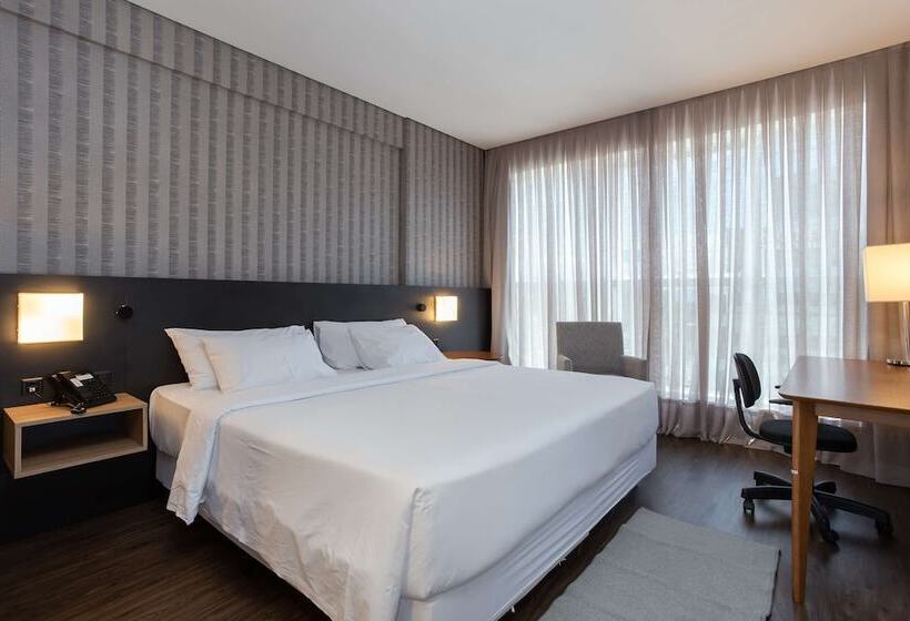 수피리어 룸, Hilton Garden Inn Itajai Praia Brava