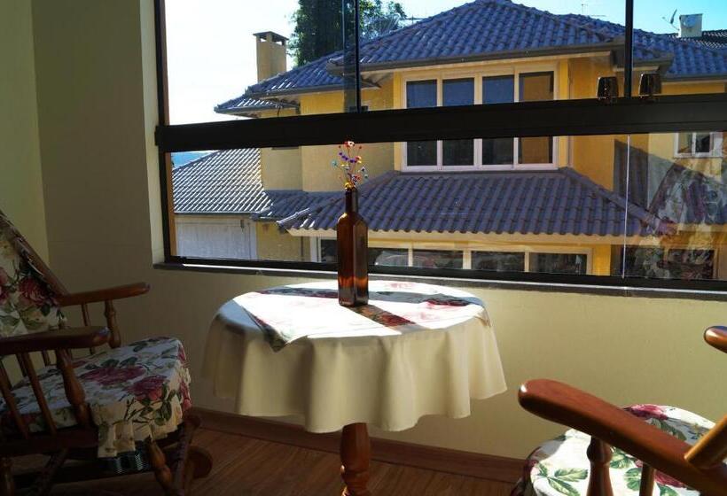 חדר סטנדרט לשלושה, Park Haus