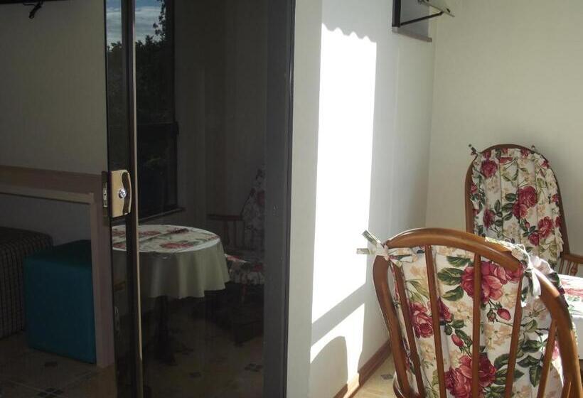 חדר סטנדרט לשלושה, Park Haus