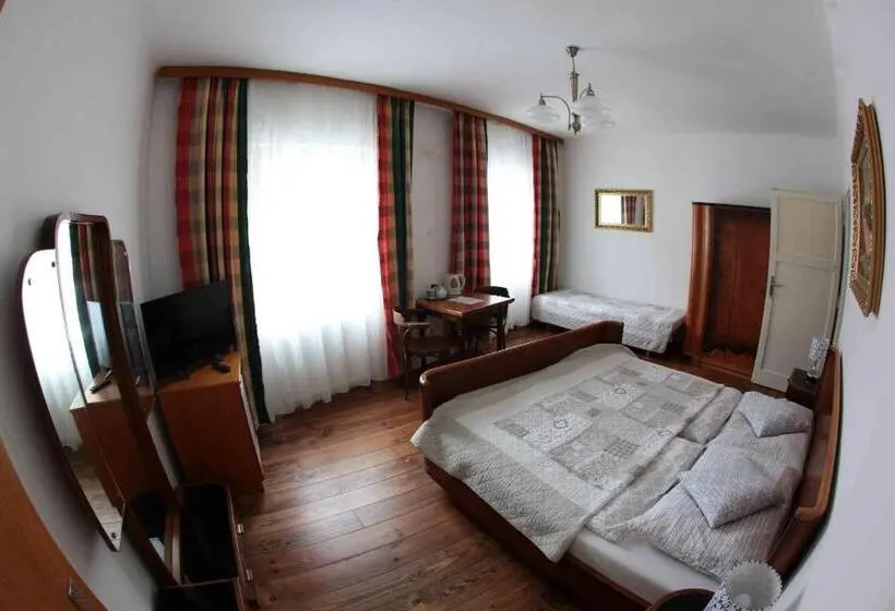 Standard Kolmen Hengen Huone, Penzion Bohemia