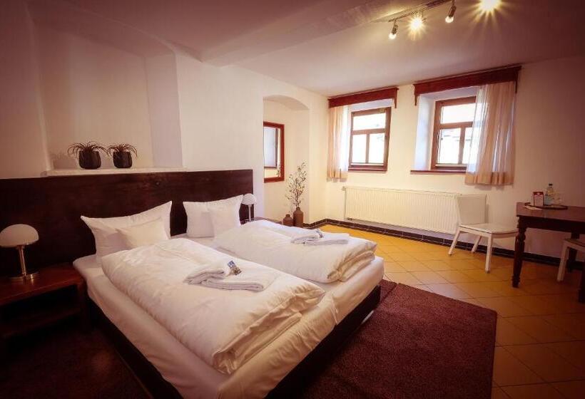 침실 4개 주택, Romantik Schlossgut Auerstedt