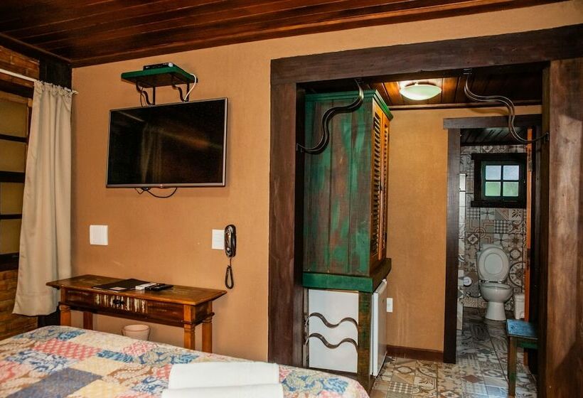 デラックススイート, Tiradentes Village