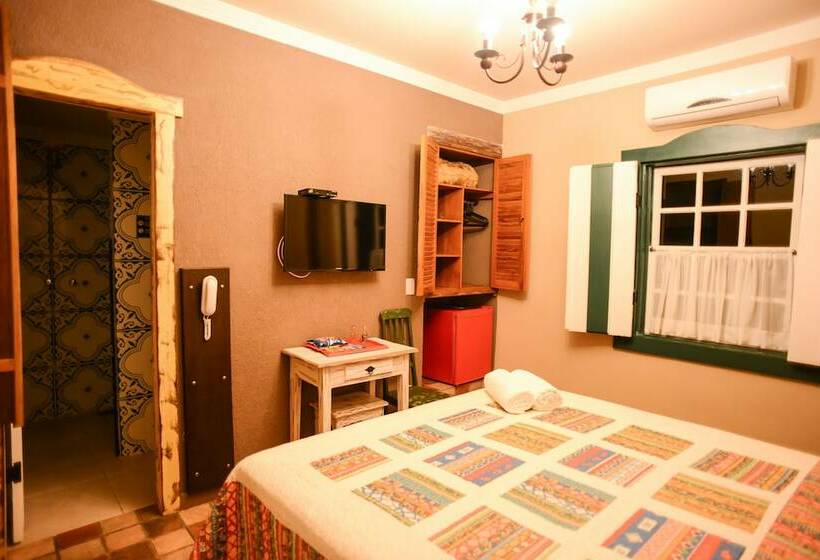 デラックススイート, Tiradentes Village