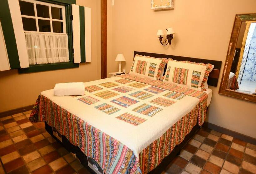 デラックススイート, Tiradentes Village