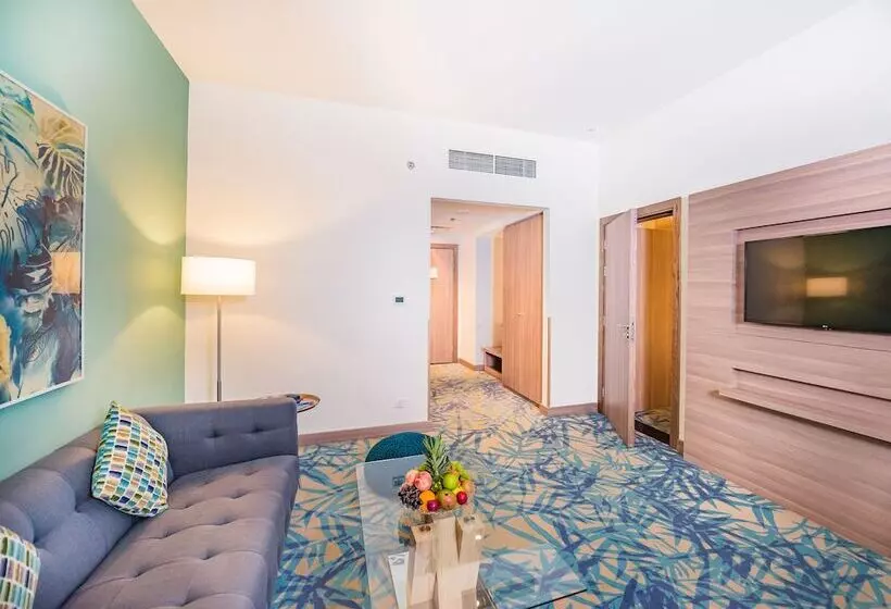 سوییت جونیور, Mena Plaza Hotel Albarsha At The Mall