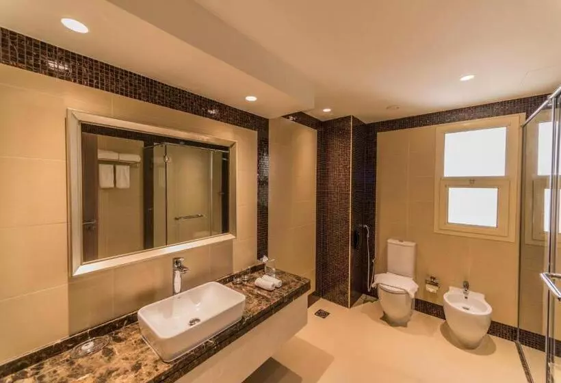 سوئیت پرزیدنت, Mena Plaza Hotel Albarsha At The Mall