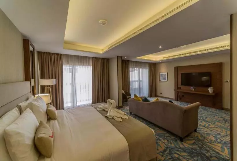 سوئیت پرزیدنت, Mena Plaza Hotel Albarsha At The Mall