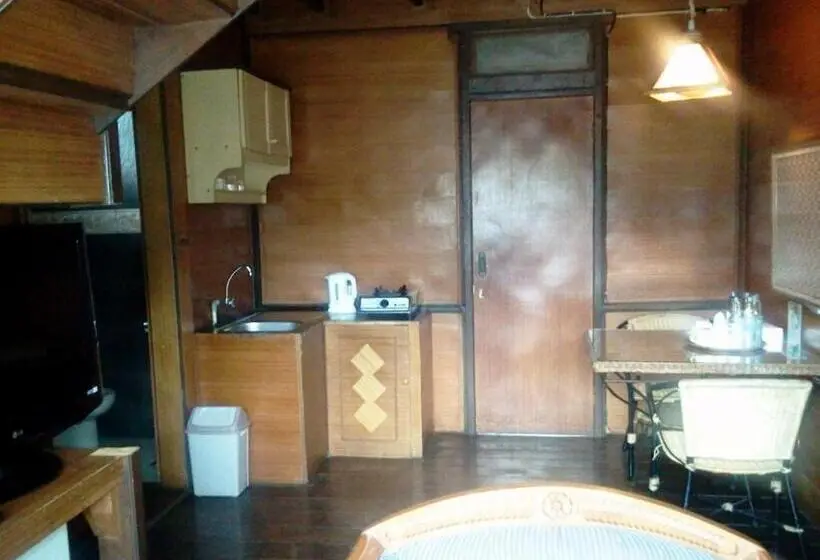 ３ベッドルームのデラックスアパートメント, Citra Cikopo Hotel & Family Cottages