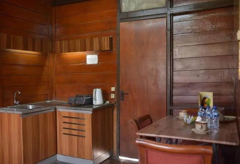 ３ベッドルームのデラックスアパートメント, Citra Cikopo Hotel & Family Cottages