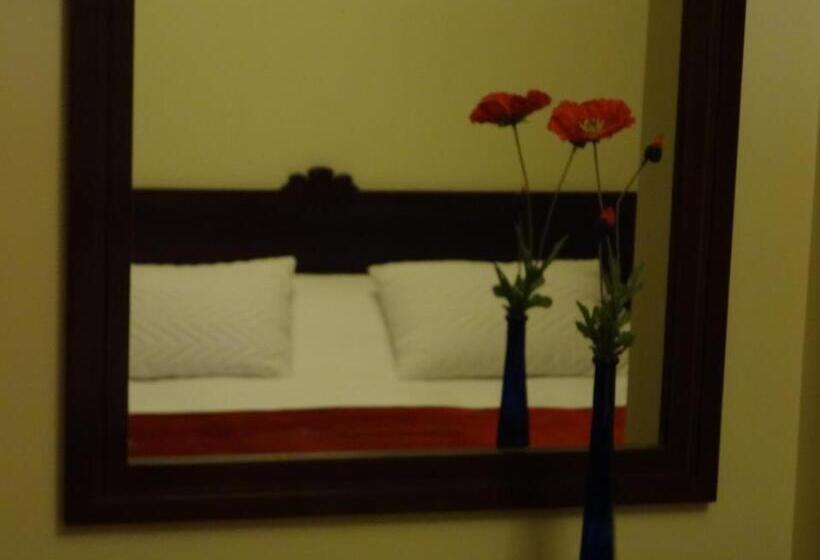 اتاق لوکس, Beit El Kroum Boutique