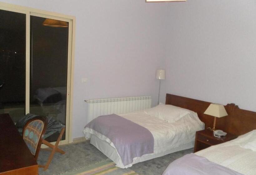 اتاق لوکس, Beit El Kroum Boutique