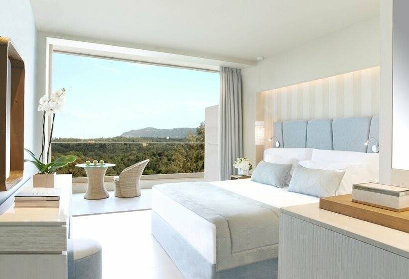 ファミリールーム, Ikos Dassia