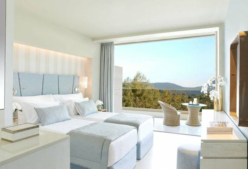 ファミリールーム, Ikos Dassia