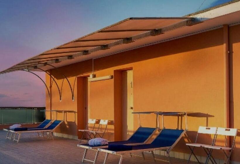 Номер Deluxe Вид на Море Боковой, Kursaal Di Bellaria