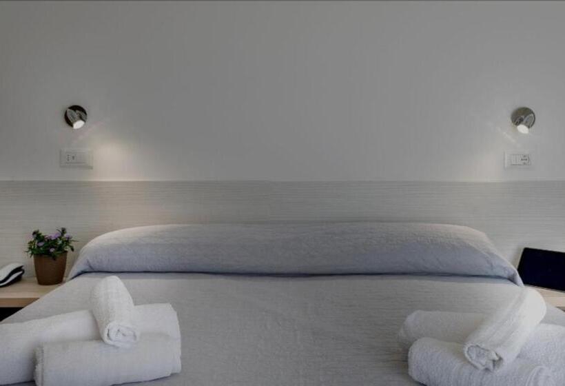 Номер Deluxe Вид на Море Боковой, Kursaal Di Bellaria
