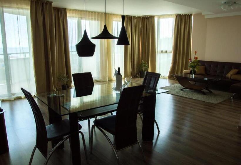 2 Bedrooms Suite Sea View, Long Beach Resort