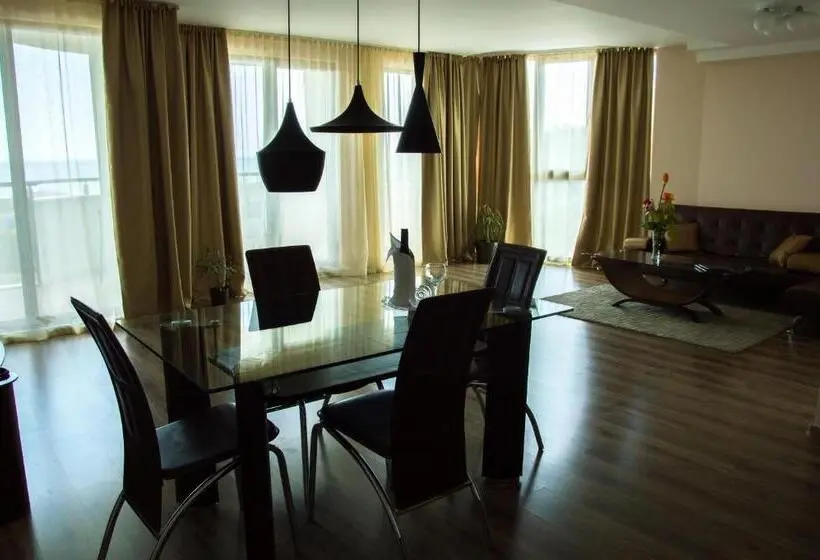 2 Bedrooms Suite Sea View, Long Beach Resort