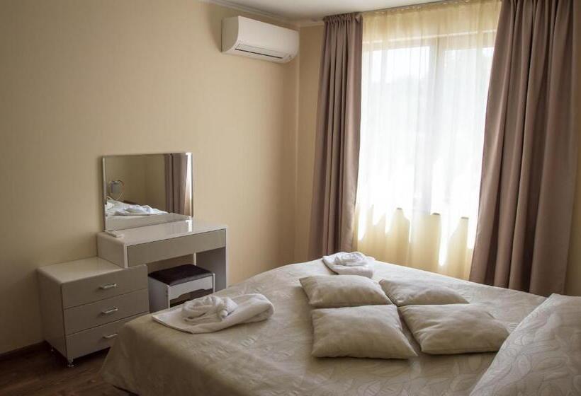 2 Bedrooms Suite Sea View, Long Beach Resort