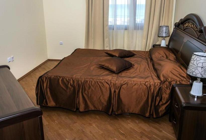 3침실 디럭스 아파트, Long Beach Resort