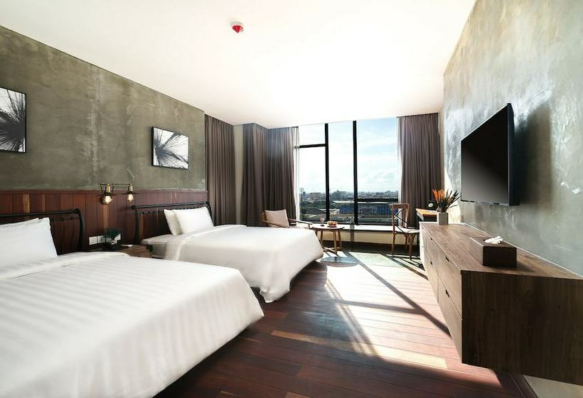 חדר דלוקס, Sim Boutique