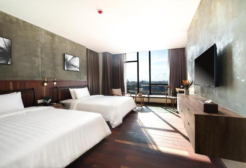 חדר דלוקס, Sim Boutique