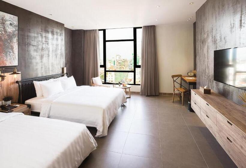 חדר משפחתי דלוקס, Sim Boutique