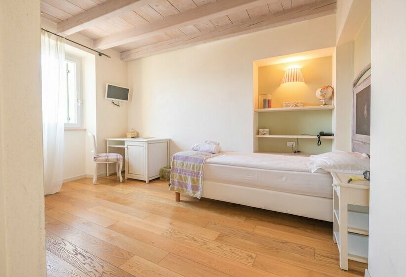 스탠다드 싱글 룸, Villa Moron