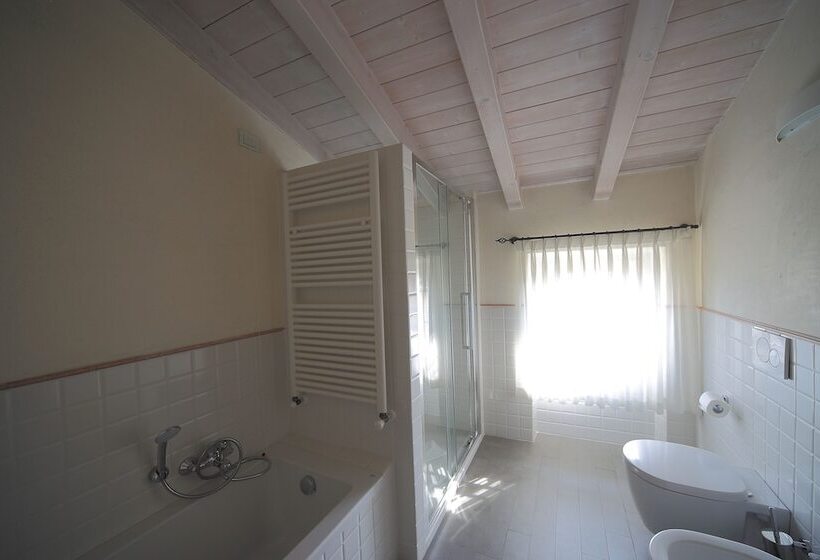 수피리어 룸, Villa Moron