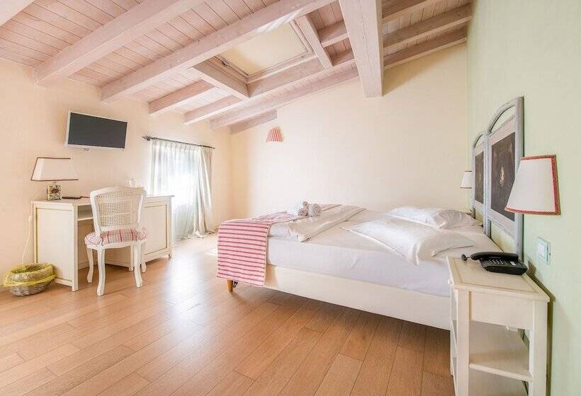 수피리어 룸, Villa Moron