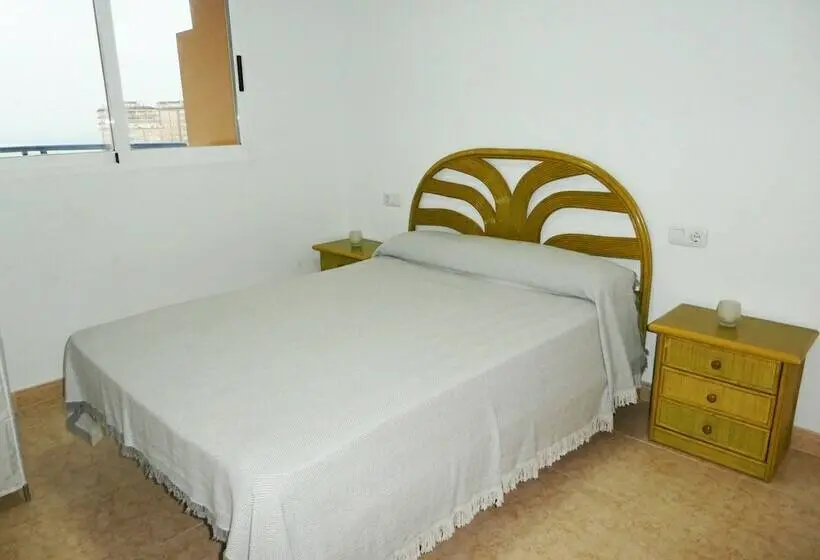 ３ベッドルームアパートメント, Apartamentos Tavernes Gandía 3000