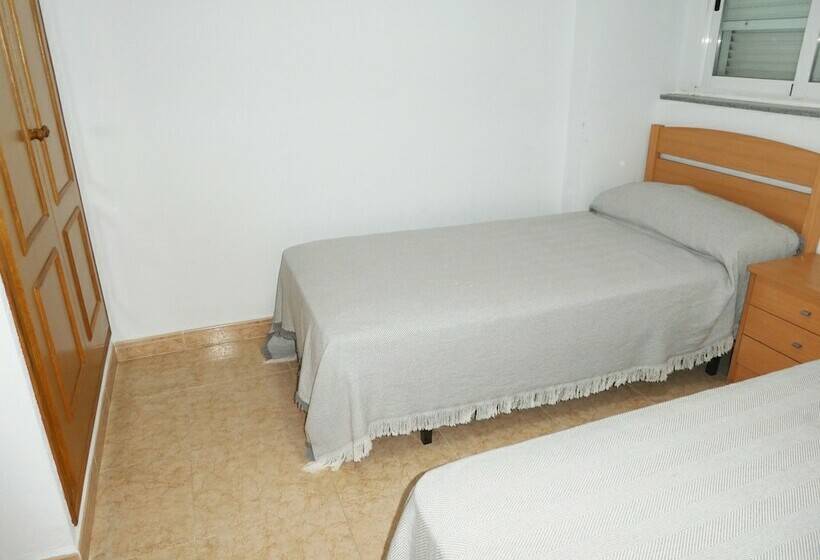 ３ベッドルームアパートメント, Apartamentos Tavernes Gandía 3000