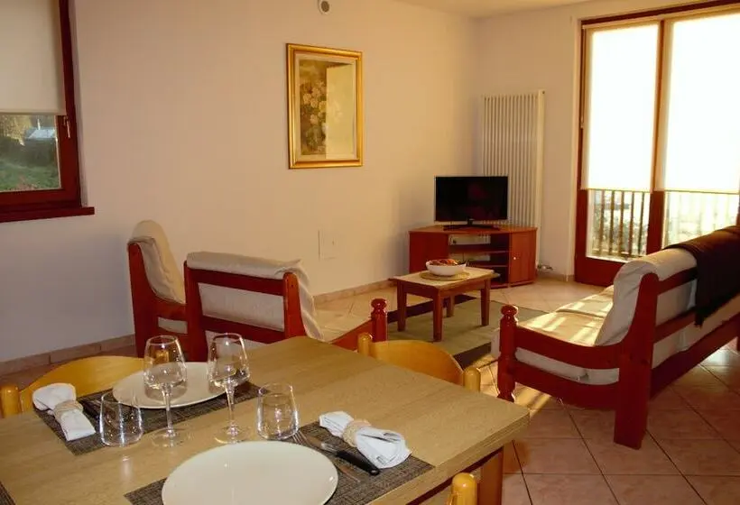 آپارتمان 1 خوابه, Albergo Navene