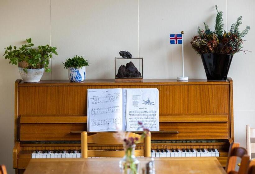 اتاق استاندارد با سرویس بهداشتی مشترک, Arnanes Country