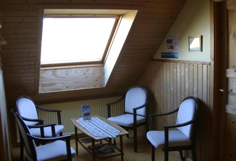 اتاق استاندارد با سرویس بهداشتی مشترک, Arnanes Country