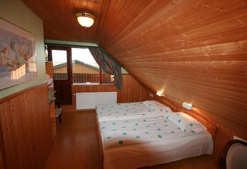 اتاق استاندارد با سرویس بهداشتی مشترک, Arnanes Country