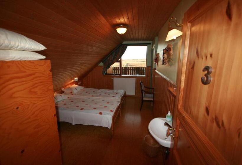 اتاق استاندارد با سرویس بهداشتی مشترک, Arnanes Country