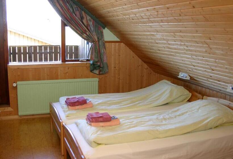 اتاق استاندارد با سرویس بهداشتی مشترک, Arnanes Country