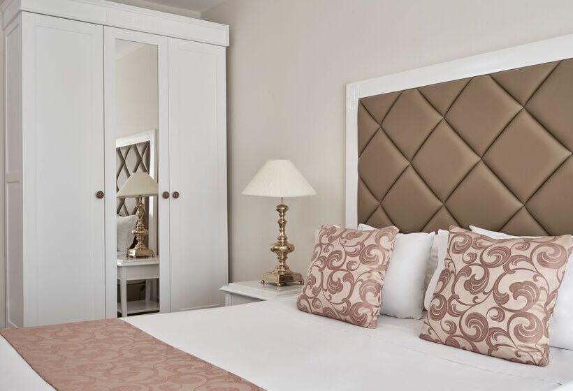 Номер Superior Вид на Бассейн, Sandy Villas Resort