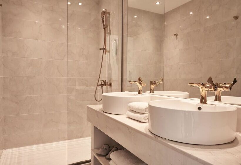 Номер Superior Вид на Бассейн, Sandy Villas Resort