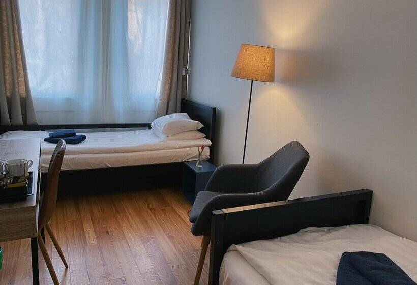 标准单人间, Lidingö Arena