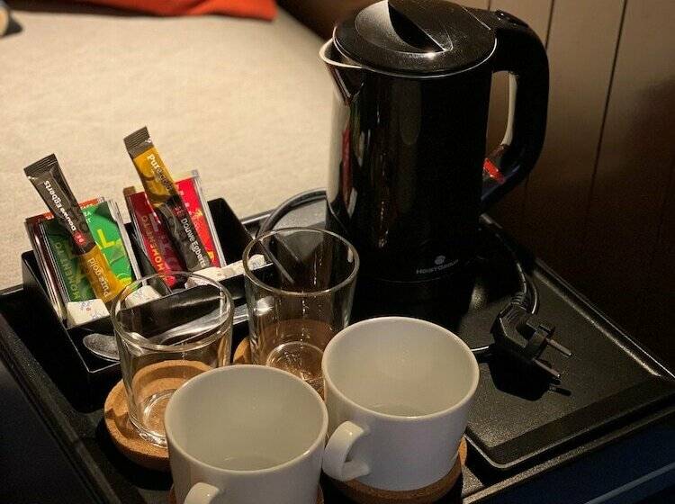 标准间, Lidingö Arena