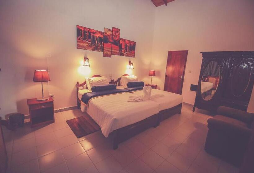 オーシャンビュースイート, Villa Paradise